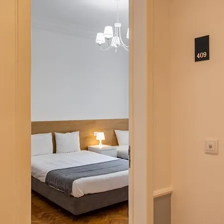 Apartment Home Out Rooms & Apartments