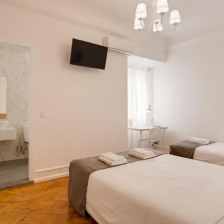 Apartament Out & *