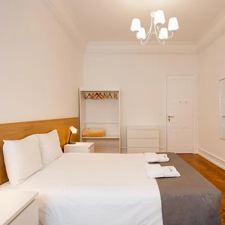 Apartment Home Out Rooms & Apartments *