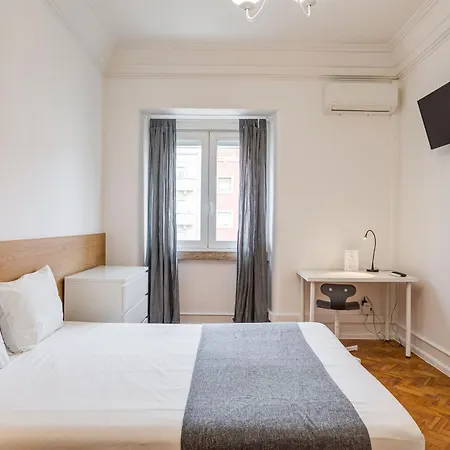 Apartment Home Out Rooms & Apartments