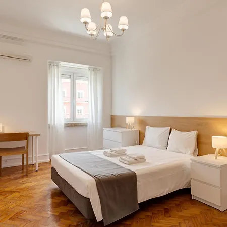 Home Out Rooms & Apartments Lisbon