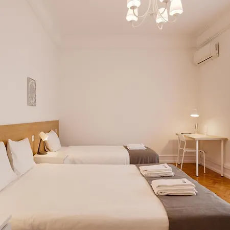 Apartment Home Out Rooms & Apartments