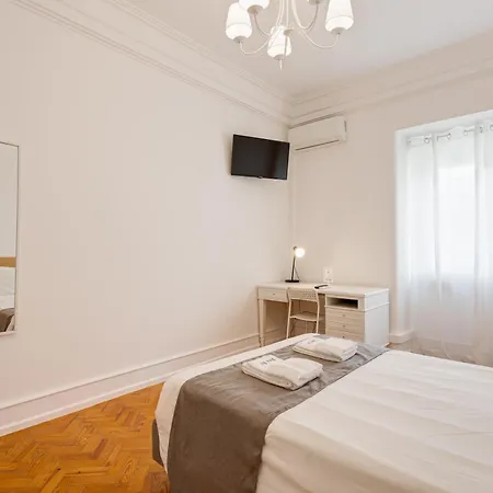 Home Out Rooms & Apartments * Lisbon