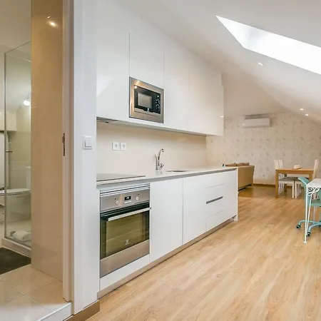 Home Out Rooms & Apartments