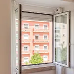 Out & Daire Lisboa