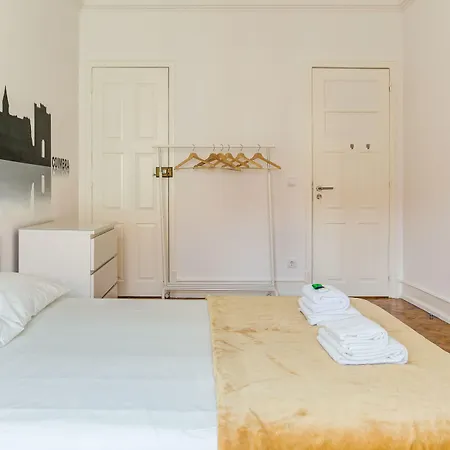 Apartment Home Out Rooms & Apartments *