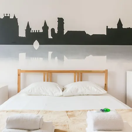 Apartment Home Out Rooms & Apartments *