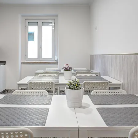 Apartman Out &