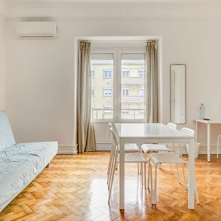 Apartment Home Out Rooms & Apartments Lisbon