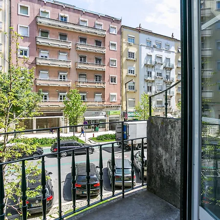 Apartment Home Out Rooms & Apartments Lisbon