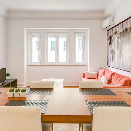 Out & Apartman